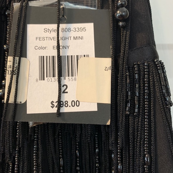 gorgeous nanette lapore flapper style skirt. - Picture 1 of 3